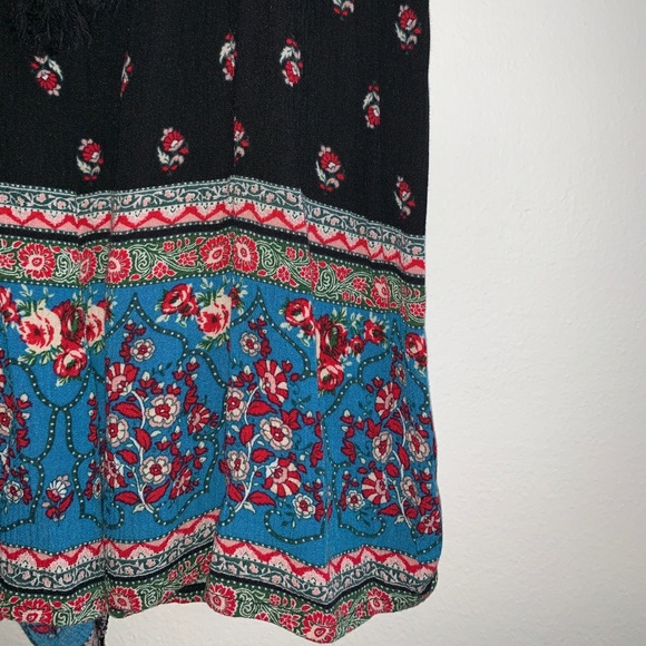 Black romper with patterns - Picture 3 of 4